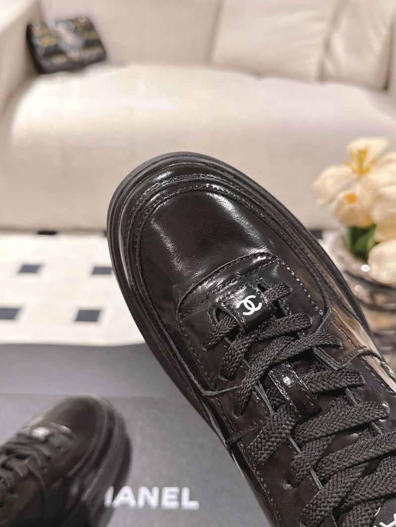 Ch**el sneakers